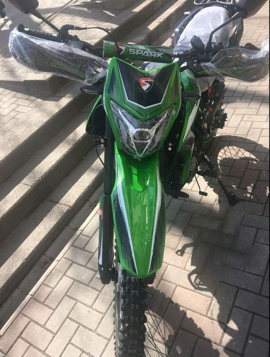 Продам мотоцикл кроссовый.