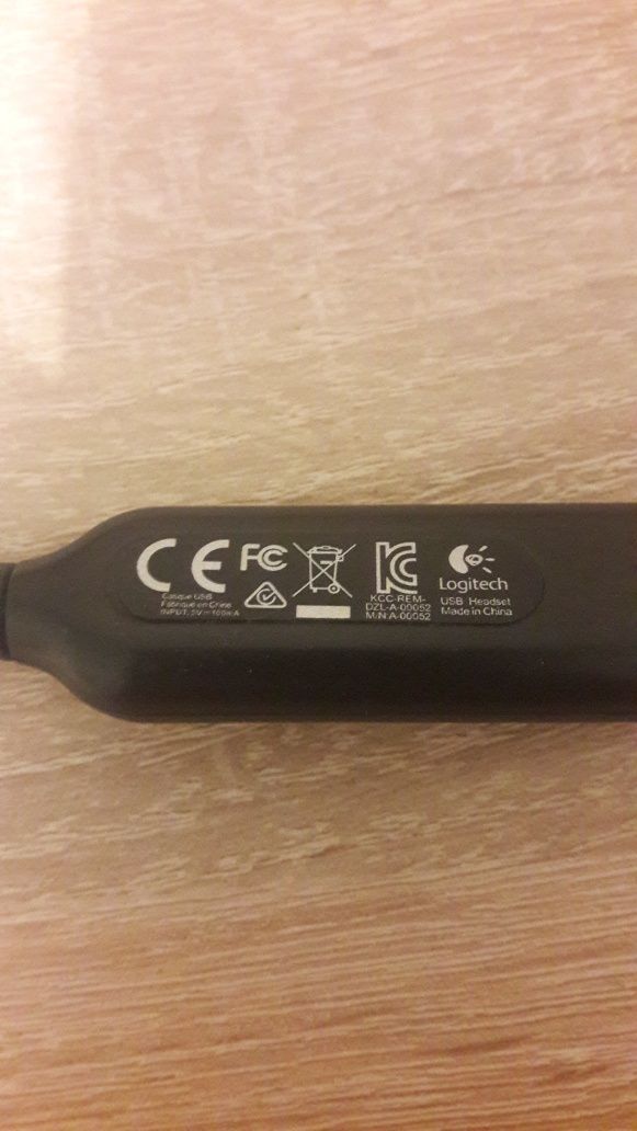 Słuchawki Logitech z mikrofonem