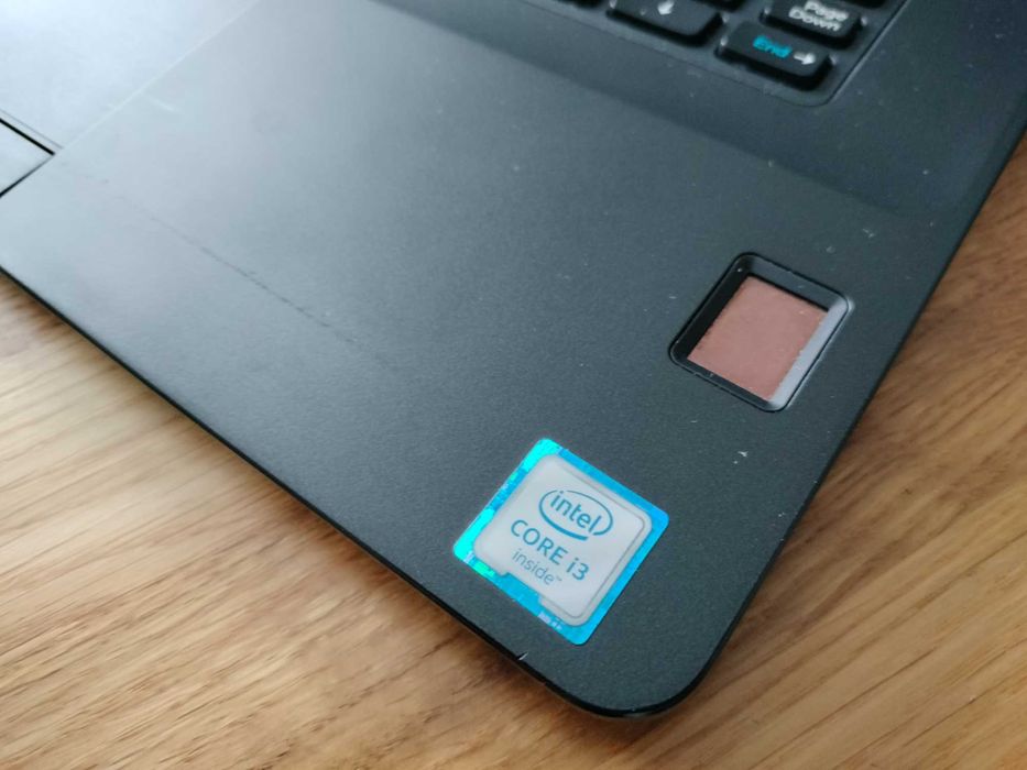 Dell Latitude E5470 i3-6100U 8GB 250GB 1920x1080 Windows 10 Home ładny