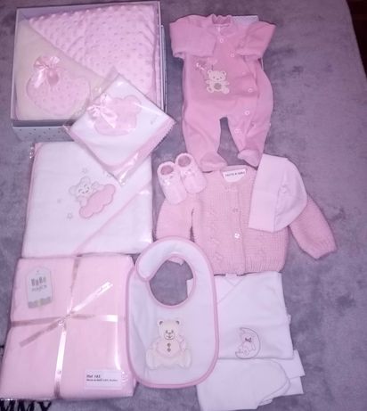 Conjunto rosa de bebê