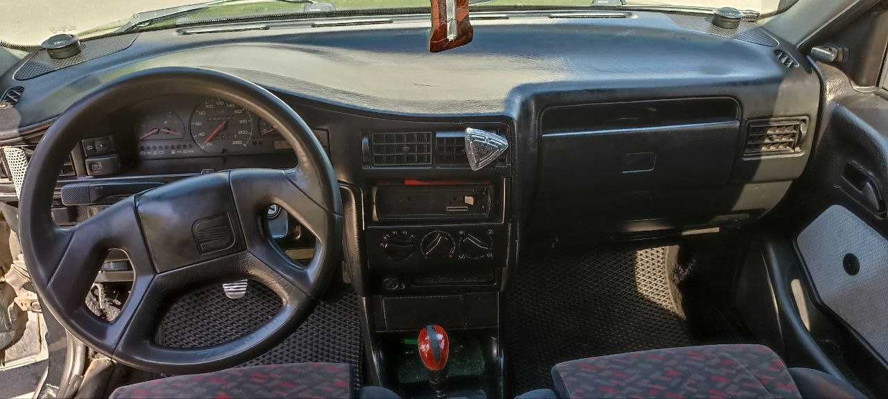 Продаю авто Seat Toledo 
1.8 бензин-газ 1992  рік