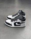 Кросівки Air Jordan 1 Retro Mid 'Tuxedo'