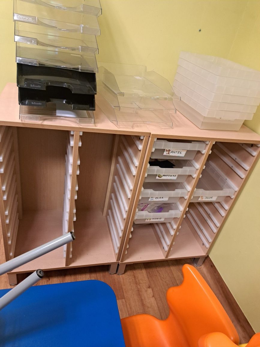 Komplet mebli do pokoju dziecięcego l