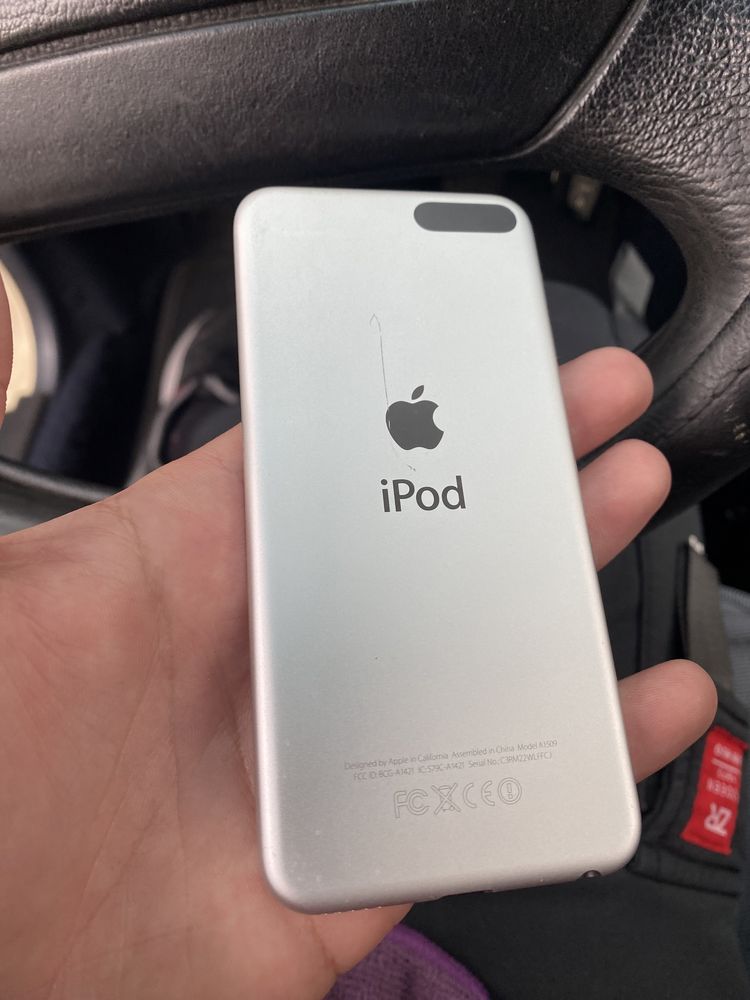 Продам Ipod touch