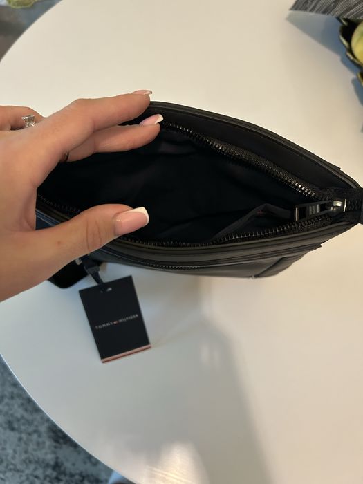 Новая сумка Tommy Hilfiger