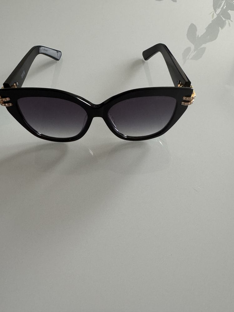 Piekne okulary  przeciwsłoneczne Dior