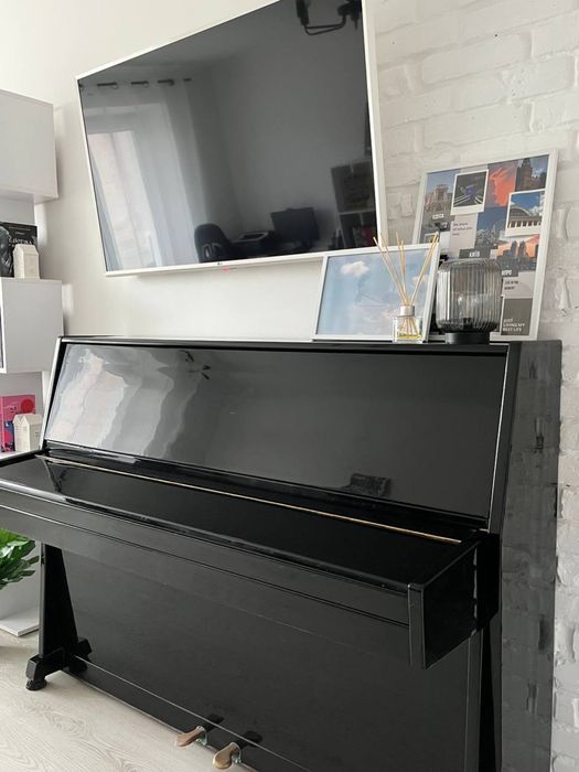 Віддам піаніно (самовивіз)