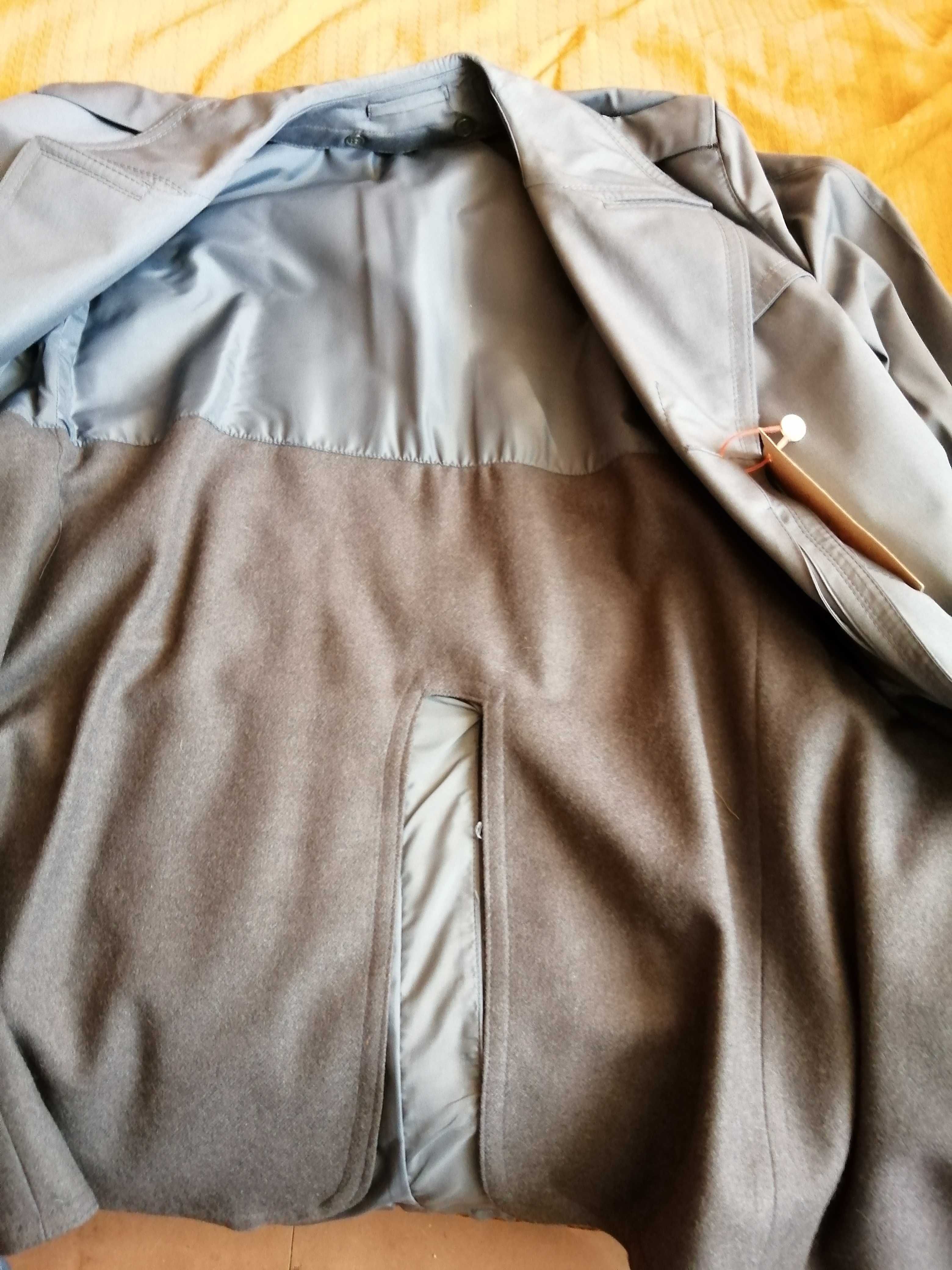 Milicyjny płaszcz letni, nigdy nieużywany (Stare mundury)