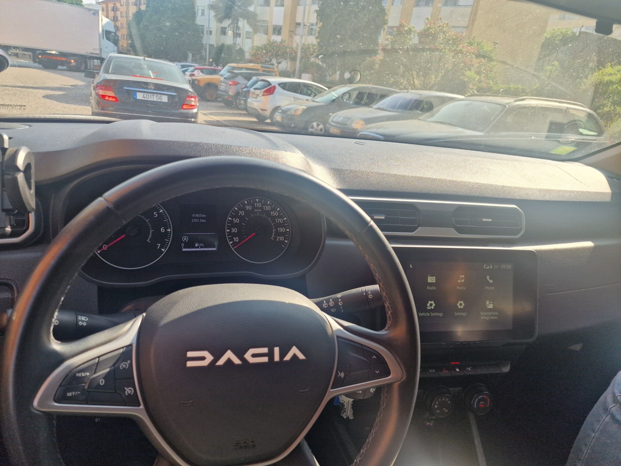 Dacia duster 2023 under warranty