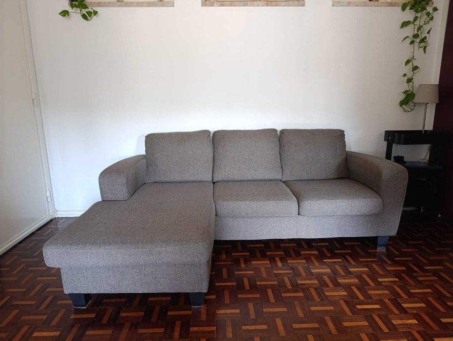 Sofá com chaise longue como novo