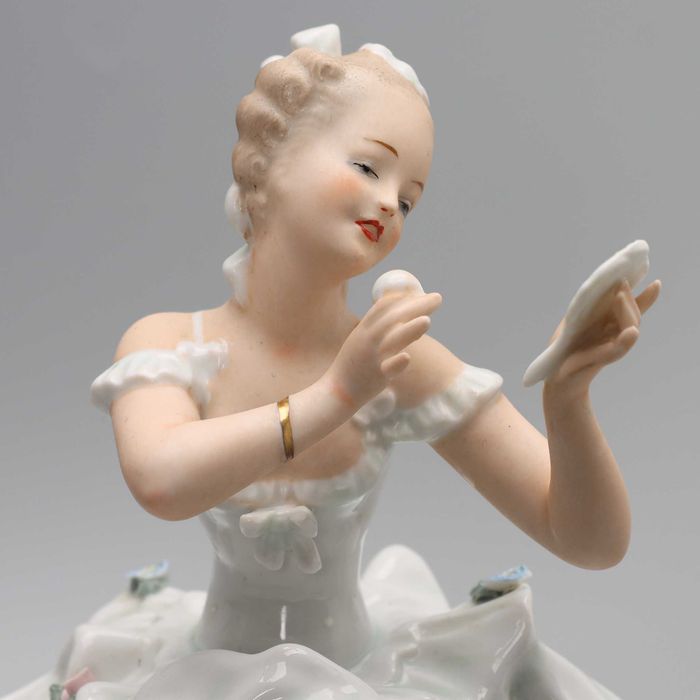 -ARTexpert- Figura figurka dama z lusterkiem WALLENDORF kwiatki