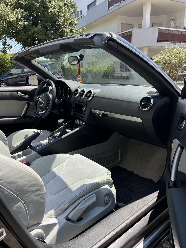 Audi TT Cabrio 1.8 TFSI 2012 | Full Extras | €13.000