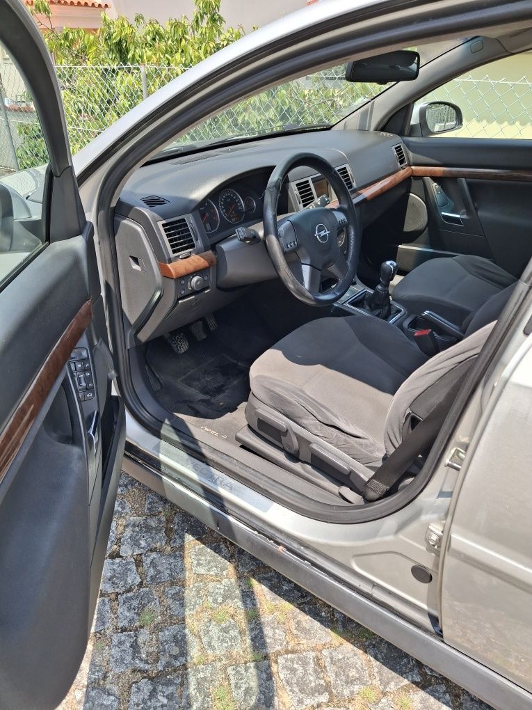 Opel Vectra Caravan 2.2 DTI 150cv