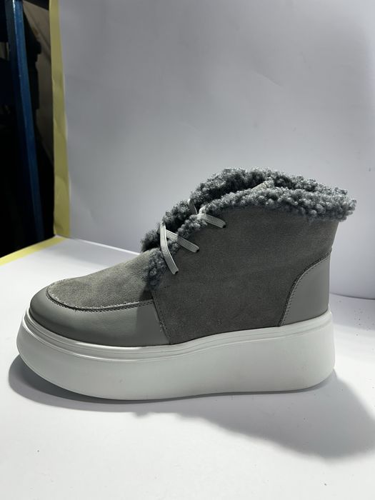 Зимняя замшевая обувь на меху