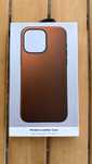 Nomad Skorzane etui Leather case do iPhone 15 Pro Max