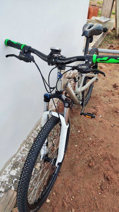 Bicicleta Rockrider 6.3 com Suspensão total