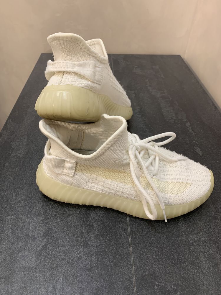 Кросівки Yeezy 36 розмір