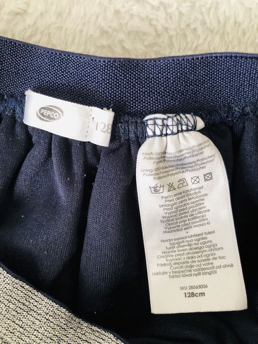 Granatowa tiulowa spódniczka balerina ze srebrnym paskiem 128 cm