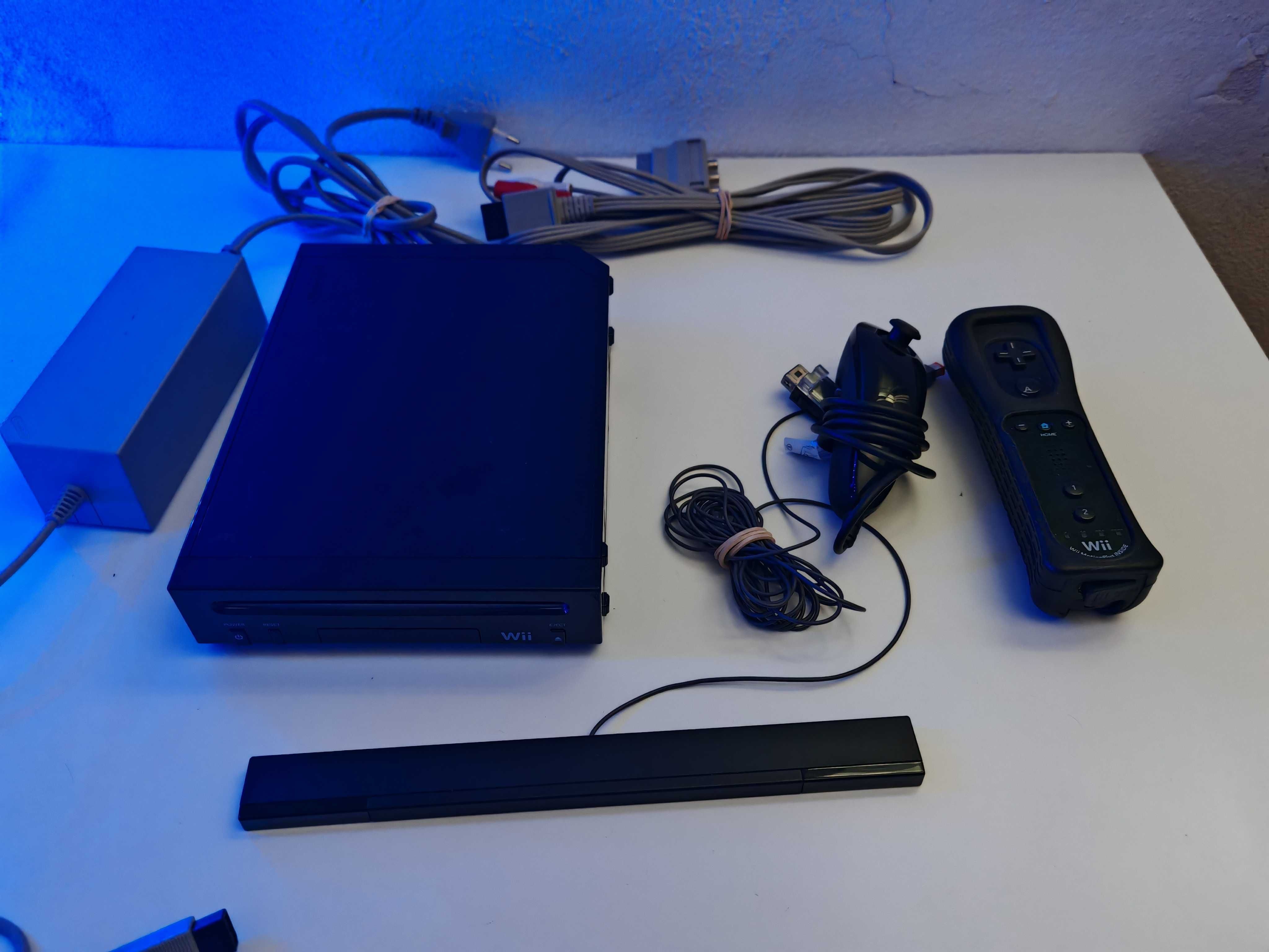 Nintendo Wii Preto com comando e Nunchuck