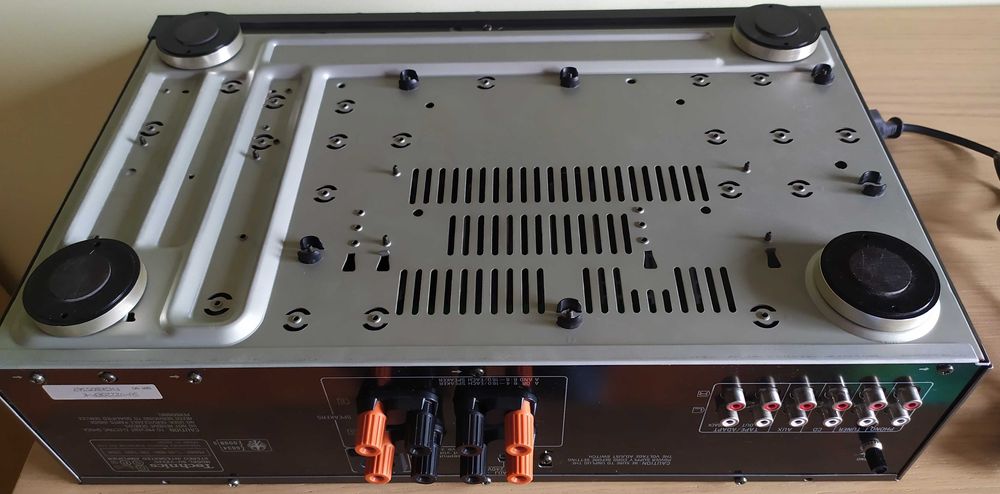 Wzmacniacz stereo SU-VZ220 firmy Technics