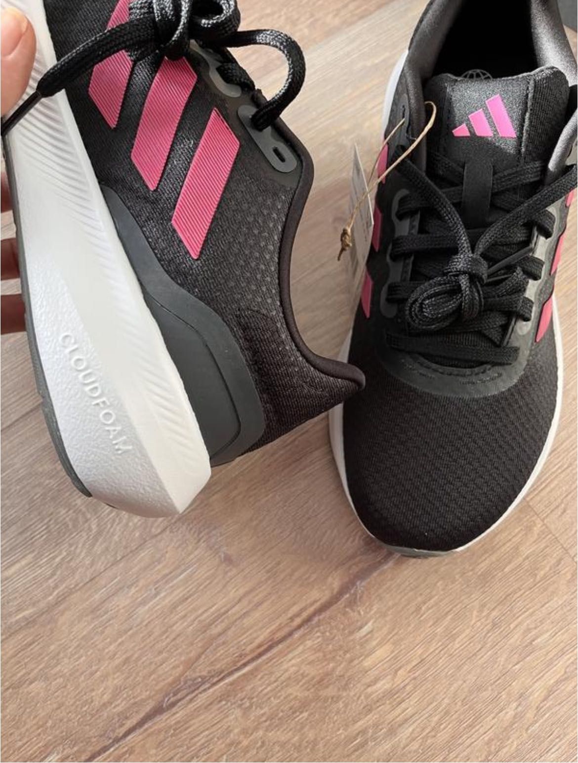 Жіночі кросівки Adidas Runfalcon . Оригінал