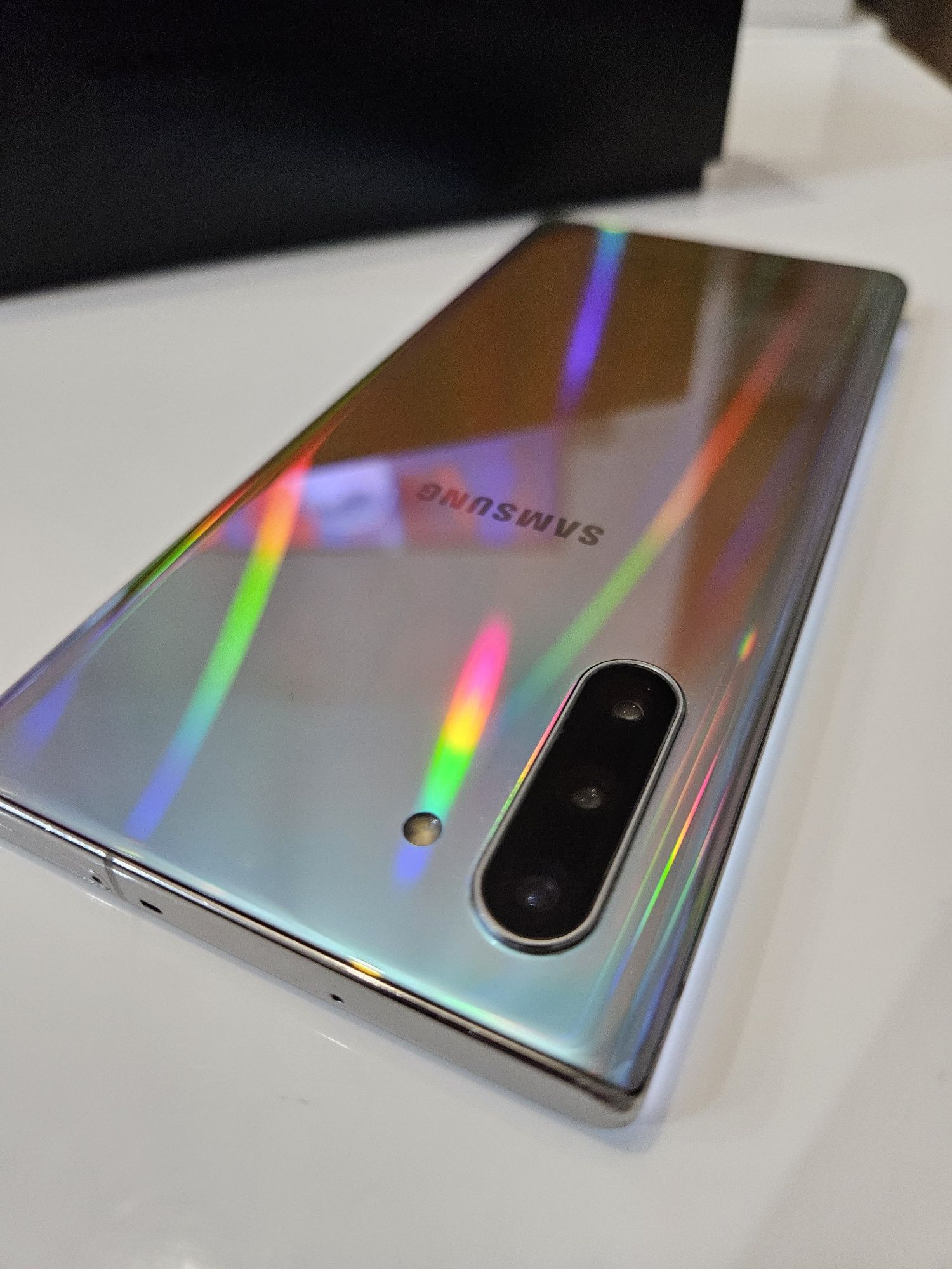 Samsung Galaxy Note 10 aura glow