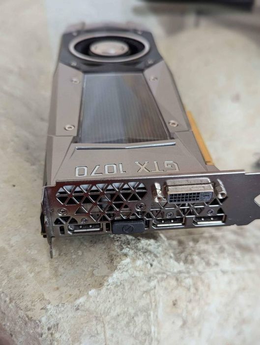 GTX 1070 8GB вiдеокарта