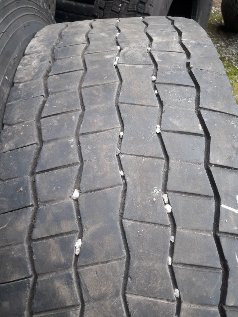 315/80R22.5 Kumho KXD10