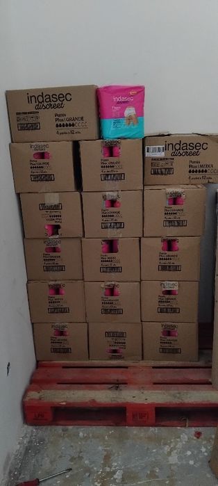 Fraldas adulto caixas com 4 pack