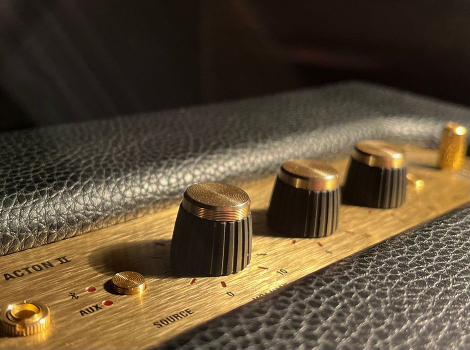 Колонка Marshall Acton II