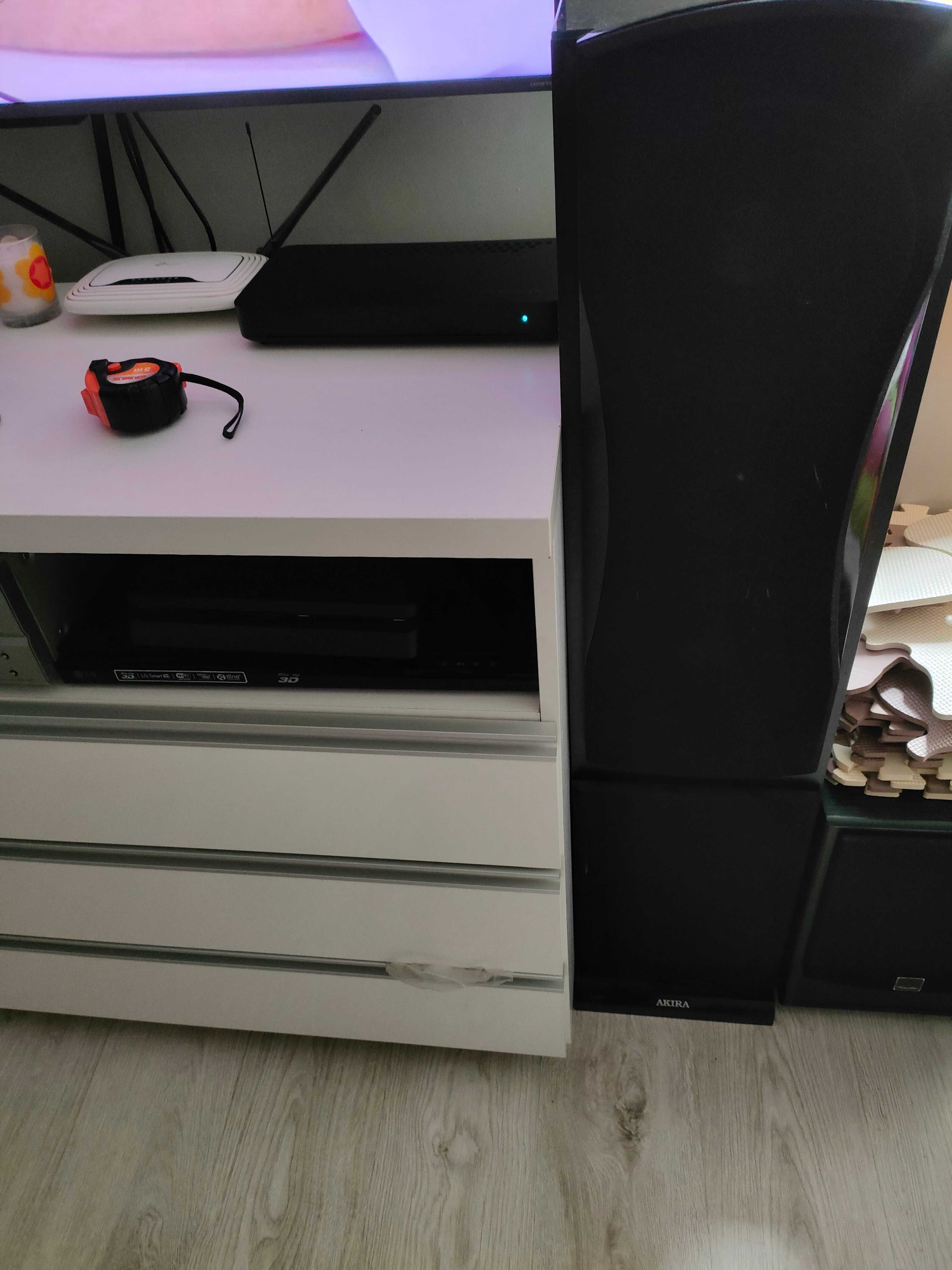 Amplituner stereo z głośnikami