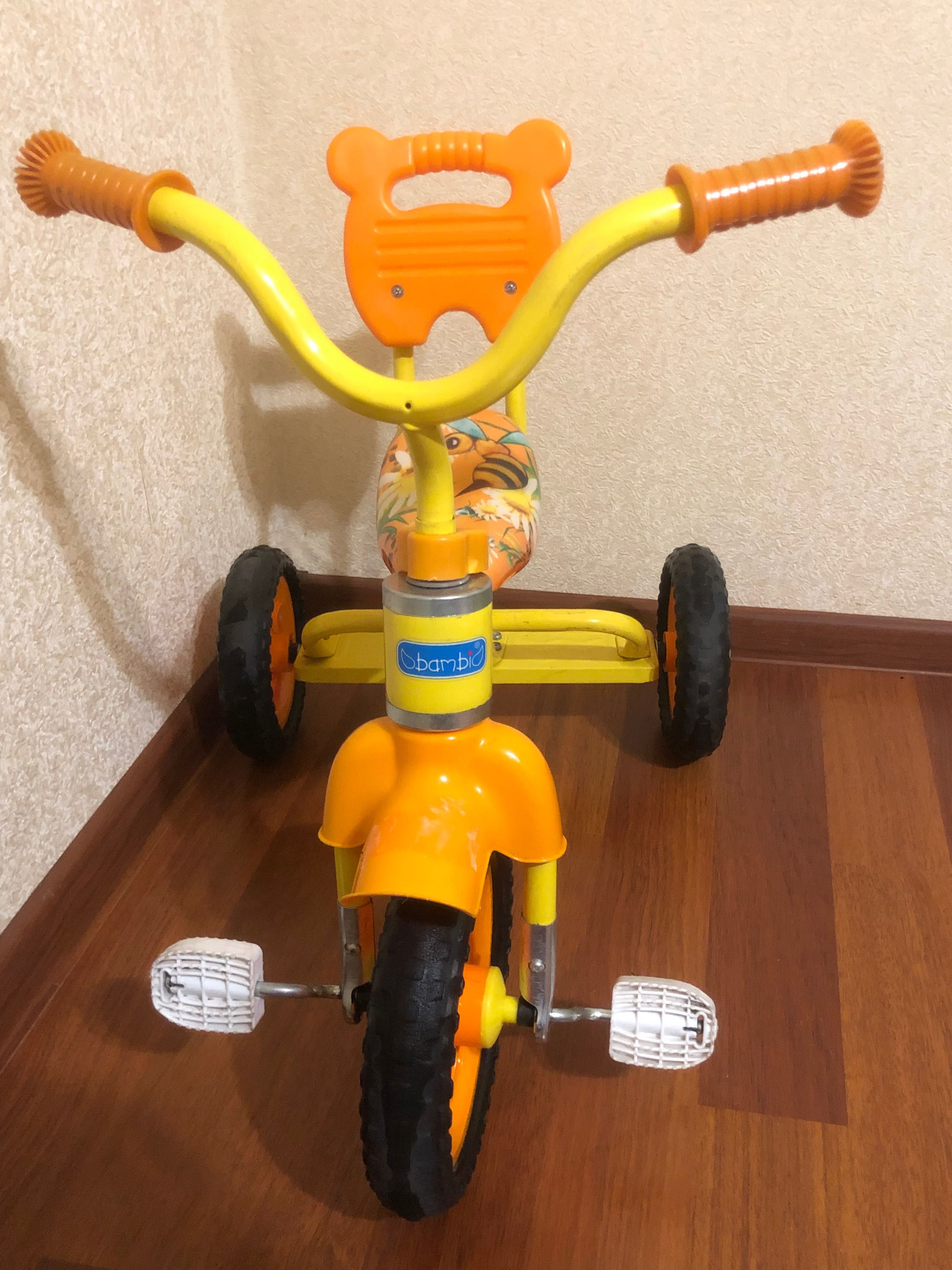 Велосипед трьохколісний Bembi