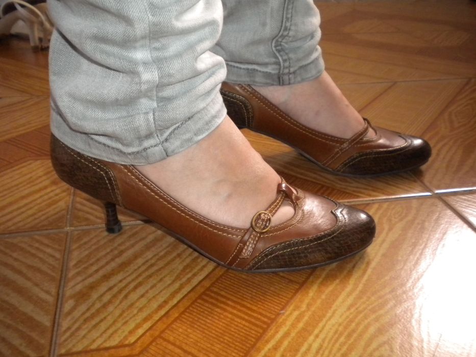 Sapatos Castanhos Nº 38