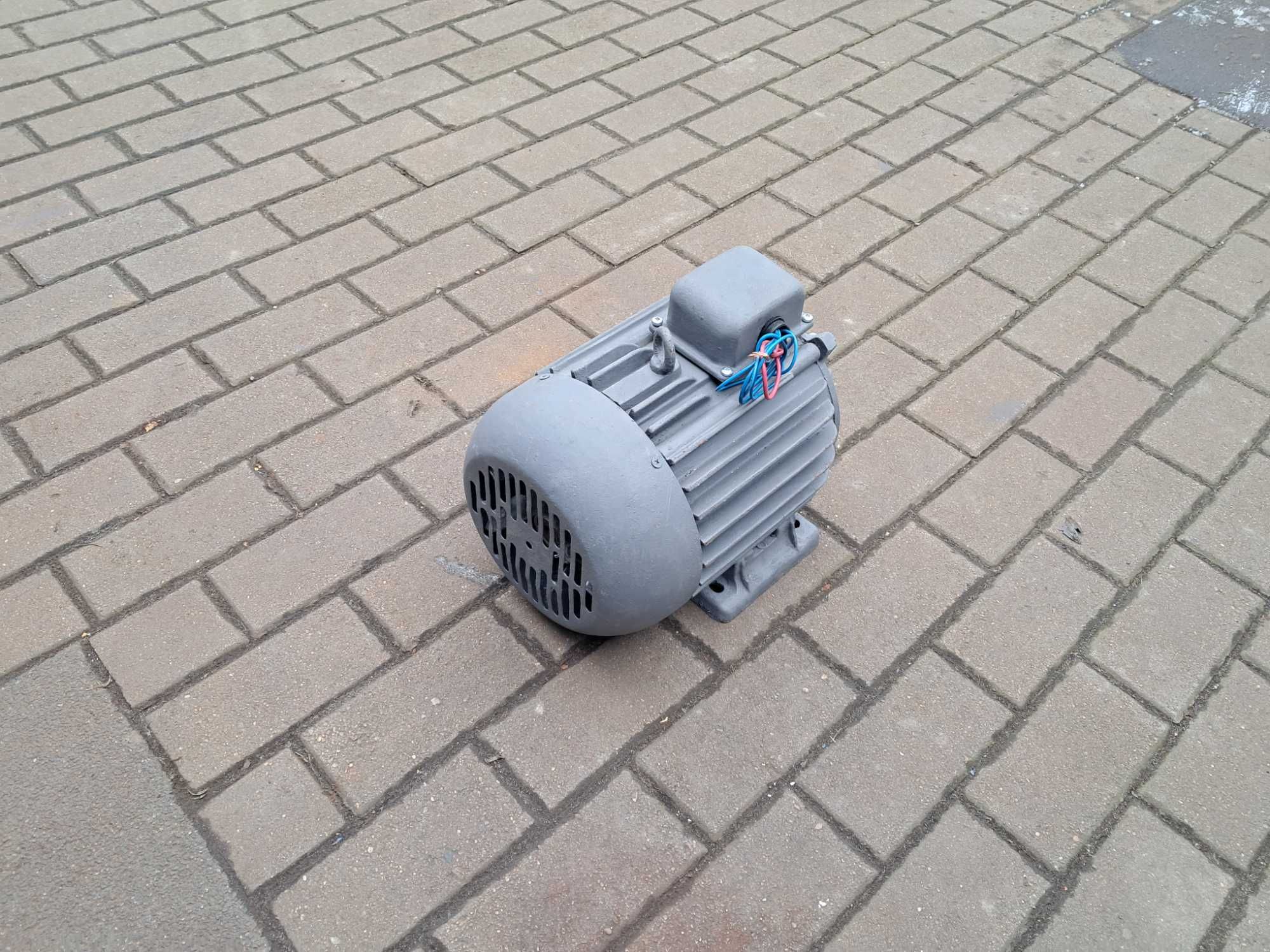 Silnik elektryczny 1,1kw 700 obrotów  wolnoobrotowy Polski. Wysyłka