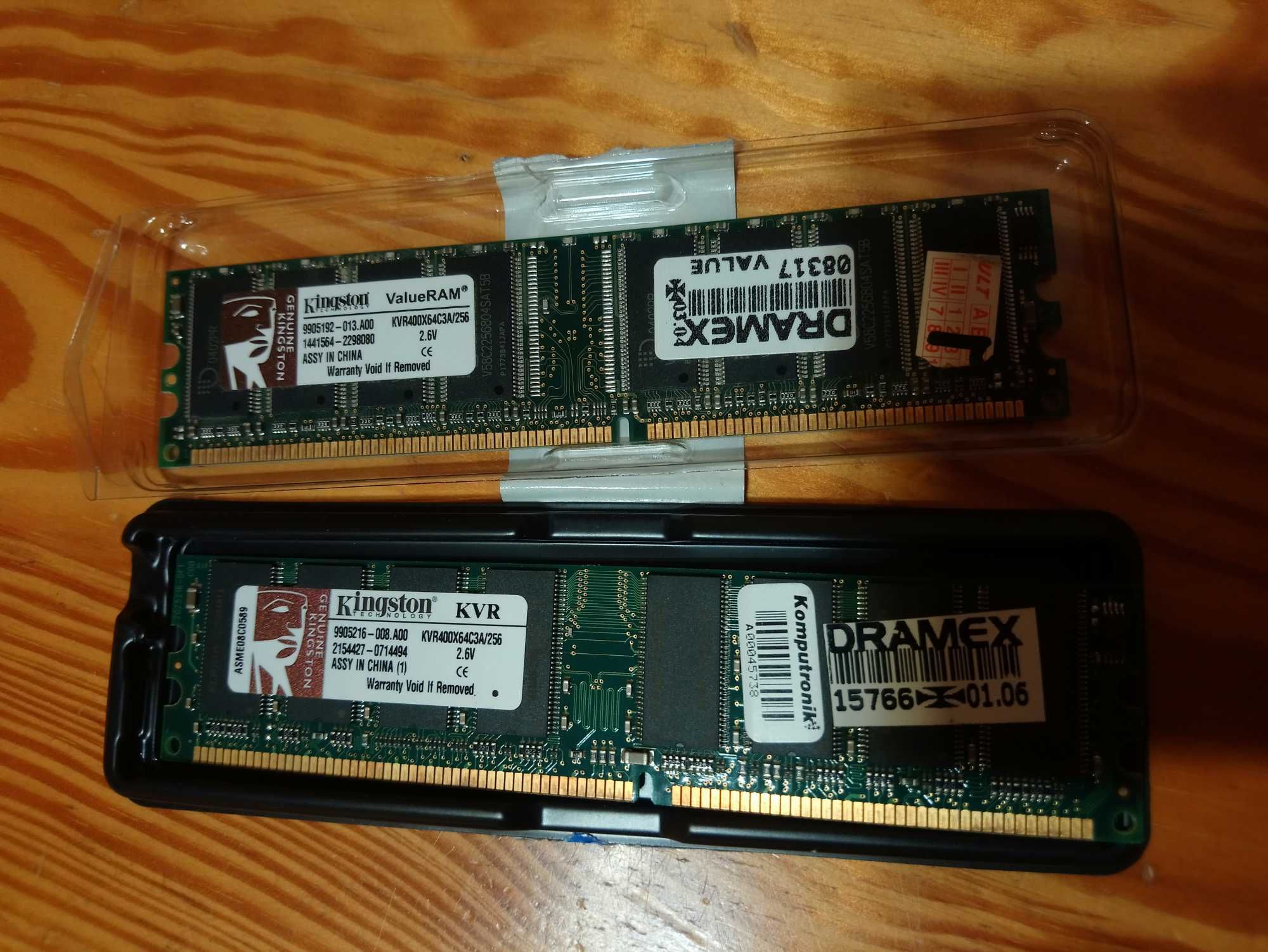 Pamięć RAM Kingston 256MB PC3200 CL3 DDR