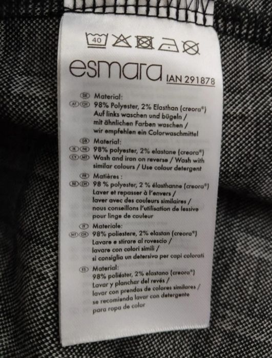 Sukienka  marki Esmara, charakteryzujący się czarno-białym wzorem w kr