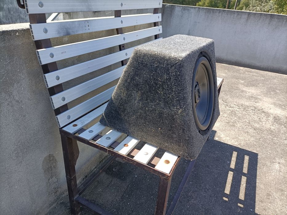 Subwoofer ultimate 800w + amplificador magnat 600 w como novo