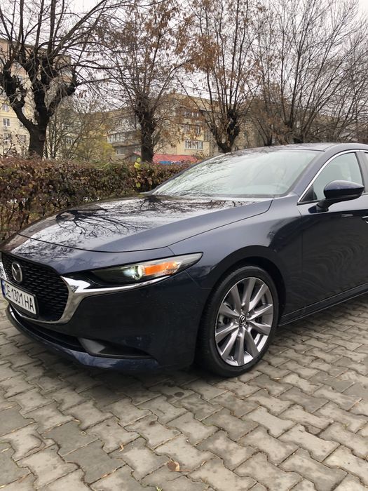 Автомобіль Mazda 3  2020