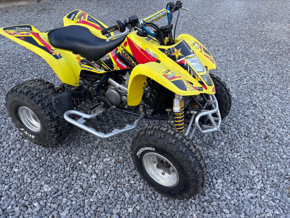 Suzuki  LTZ  400.