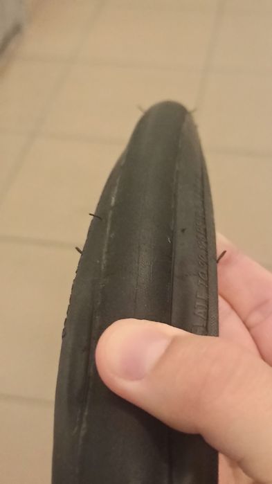 Opony szosowe Bontrager R1 700x23