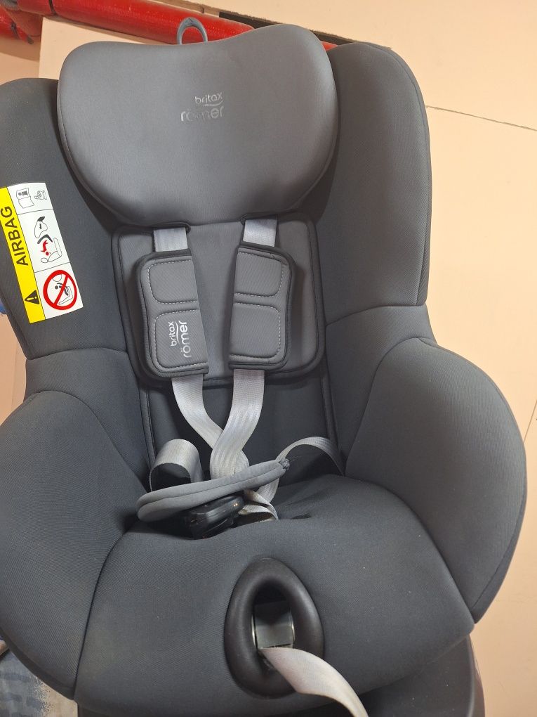 Fotelik Britax Romer Dualfix 2R