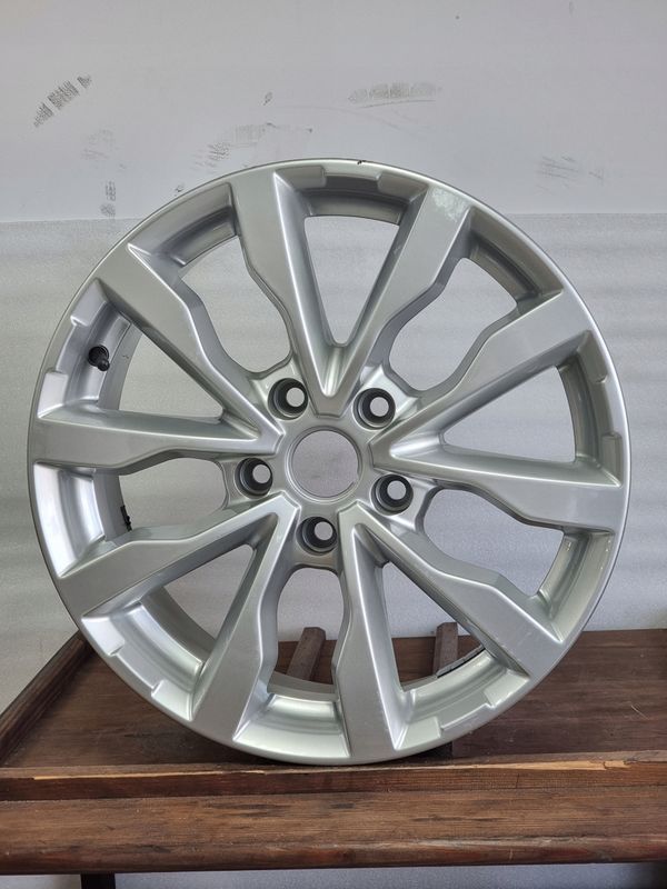 Felga Aluminiowa 17 Cali Wi Renault Megane Talisman 7x17 Et 43