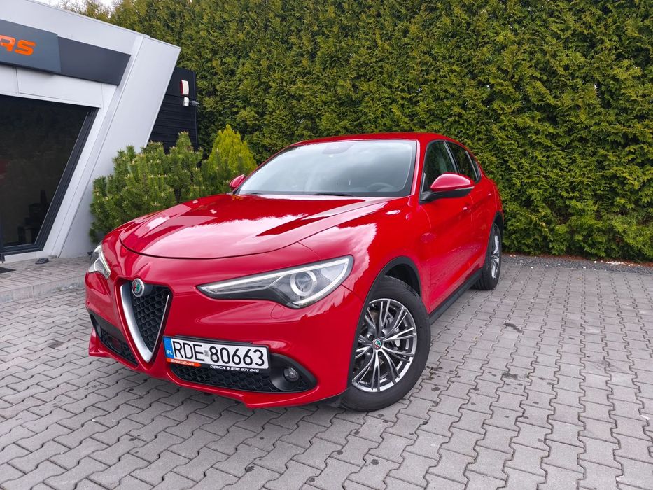 Alfa Romeo Stelvio 2.2 Multijet , automat , czujniki parkowania , stan bdb