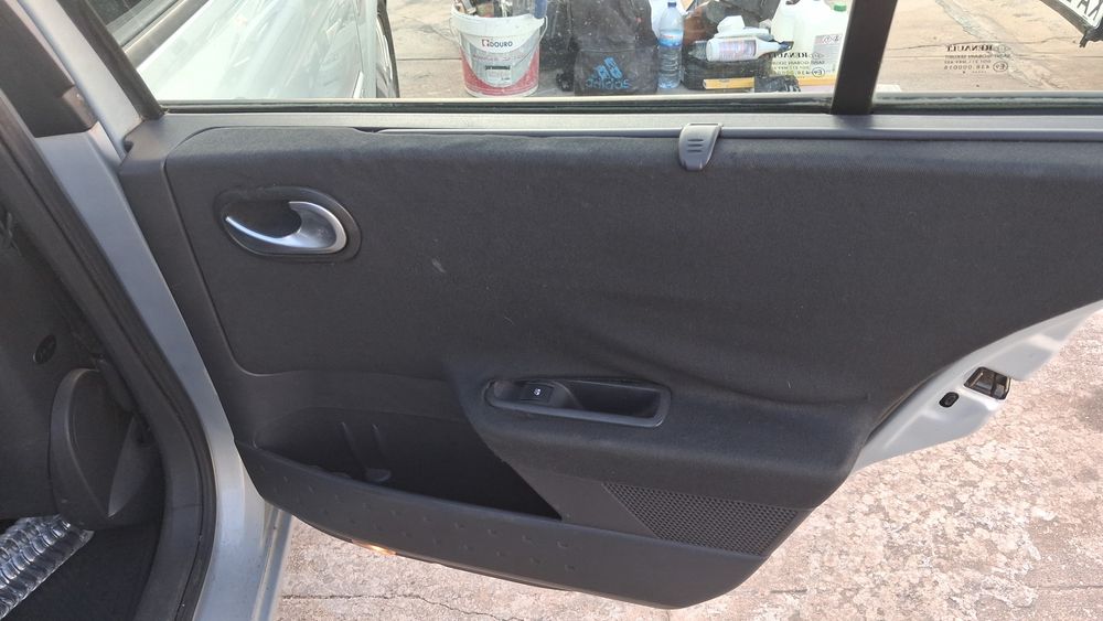 Megane  1.5 a gasoleo ano 2004