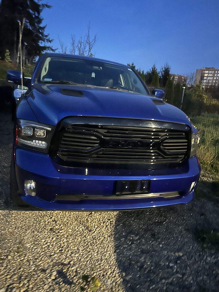 Ford mustang i dodge ram wynajmij do slubu!