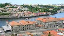 Apartamento T3 Duplex nas Virtudes com vistas de rio à venda no Porto