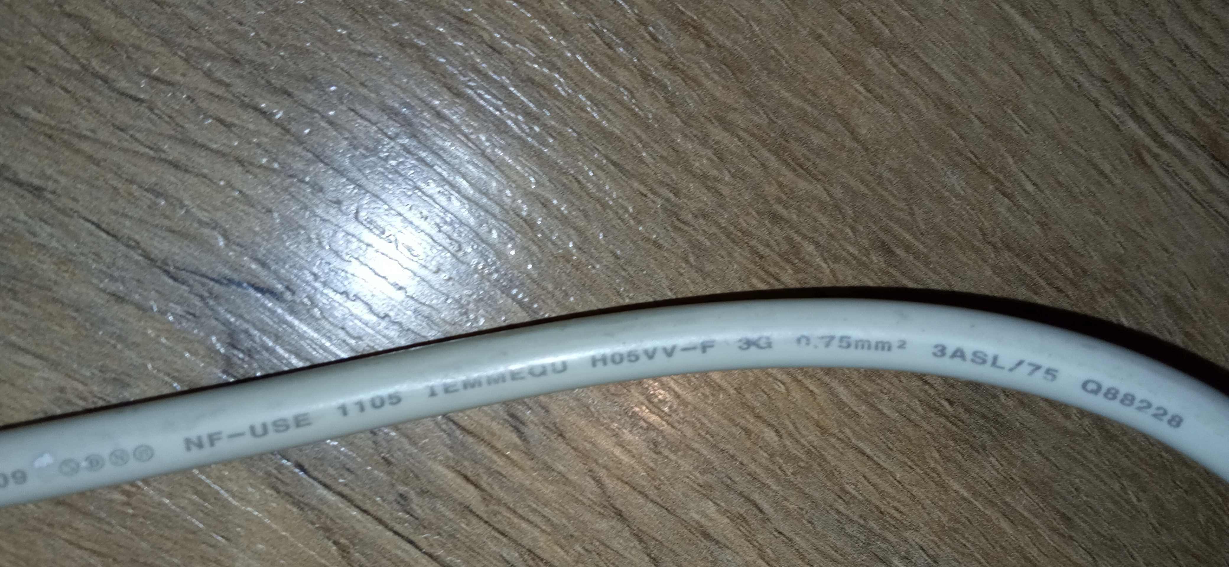 Kabel zasilający IEC-320 C13 - IEC-320 C14 - 1,5m, 10A
