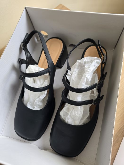 Туфлі шкіряні з відкритою пяткою на каблучку