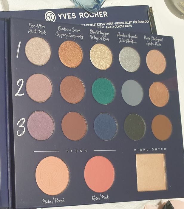 Piękna i wyjątkowa paleta do twarzy Yves Rocher Palette Multilooks