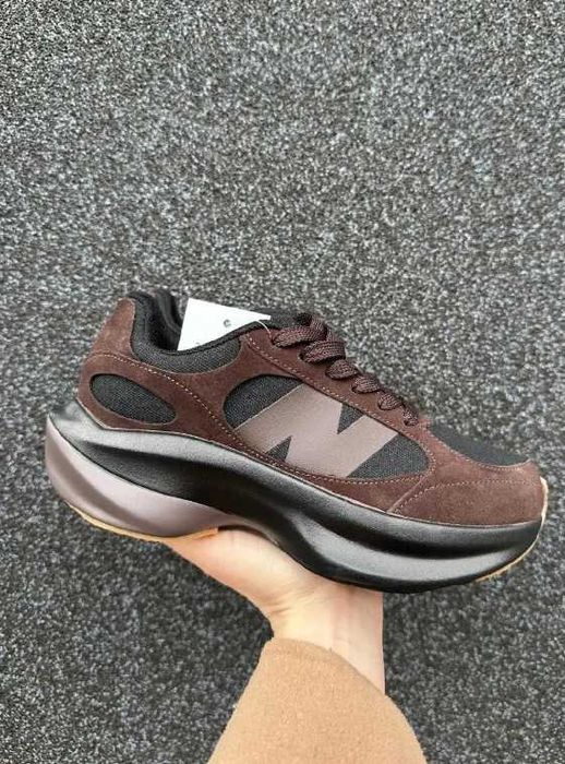 Кроссовки женские New Balance wrpd Runner brown шоколадного цвета